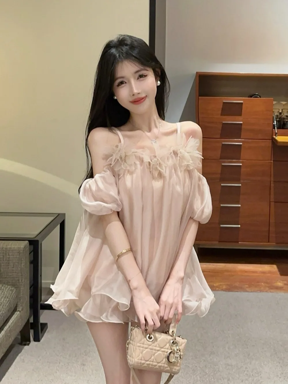 Unique Beautiful Doll irt Women's Summer Pure Desire One oulder Bubble Sve Pink Chiffon Blouse Korean Sle Loose Fit
