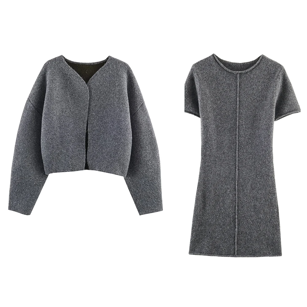 Europäischer und amerikanischer Stil 2025, schmal geschnittenes, schlichtes, kurzärmliges, weich geripptes Minikleid für Damen im Winter