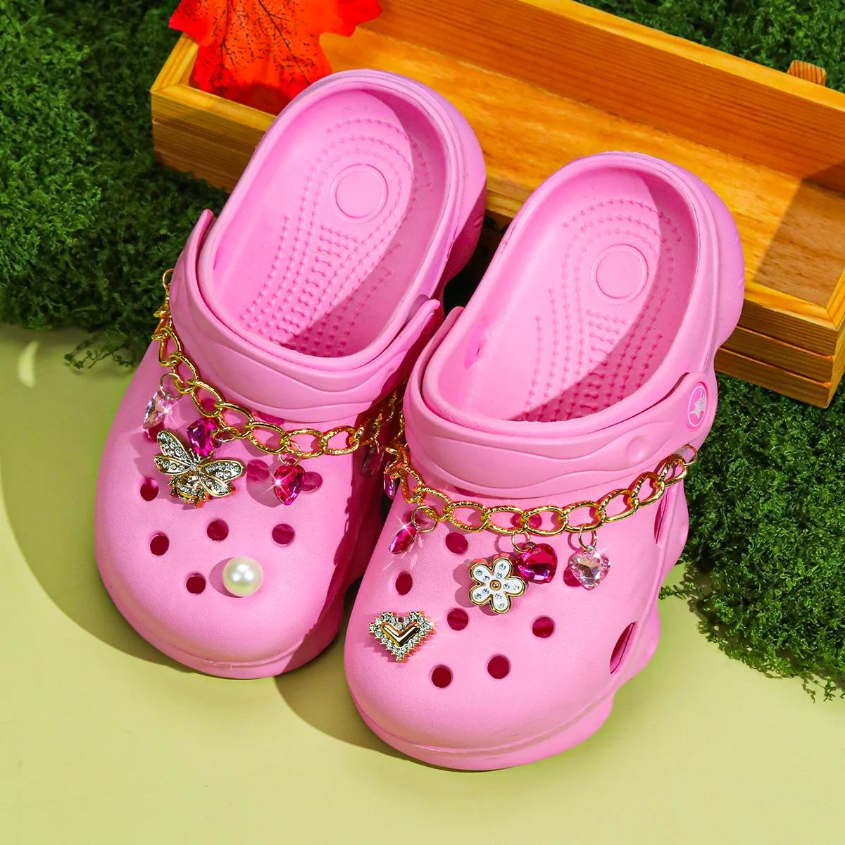 Kinder-Glitzer-Clogs, Leichte EVA-Gartenschuhe, Wasserdichte Rutschfeste Sandalen, Bequeme Slip-On Schuhe für Drinnen und Draußen 1214 – Detail 8