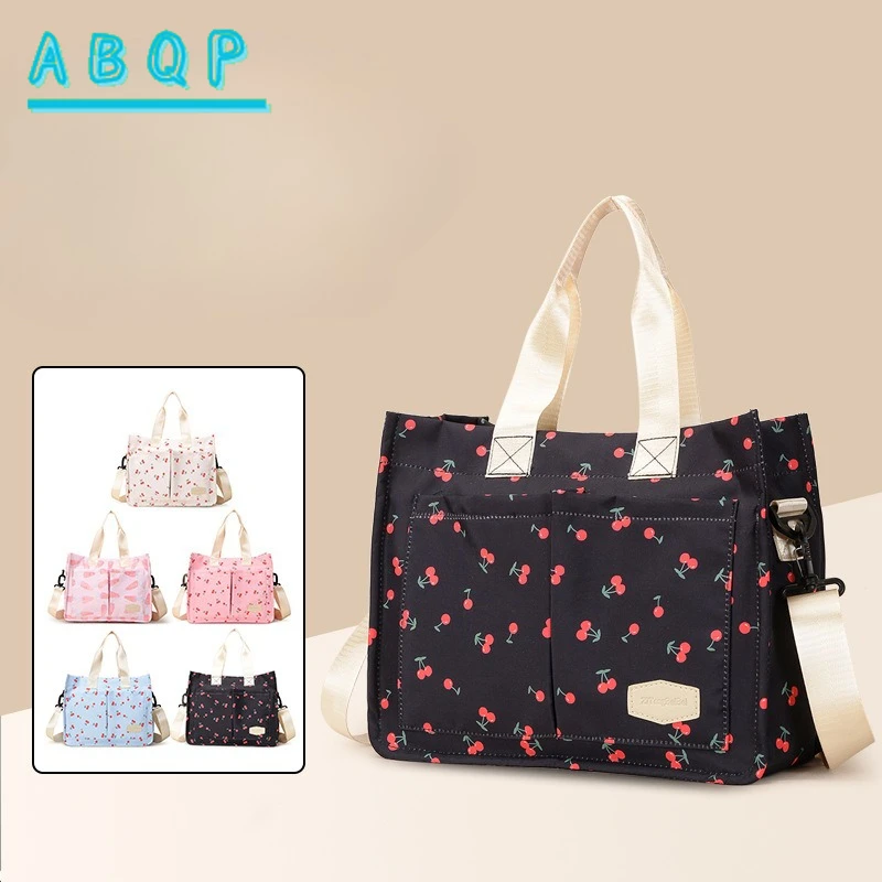 New Diaper Bag Handbag Large Capacity Fashion Baby Bag Multi-function Light Go Out Baby Products Storage Bag High Quality