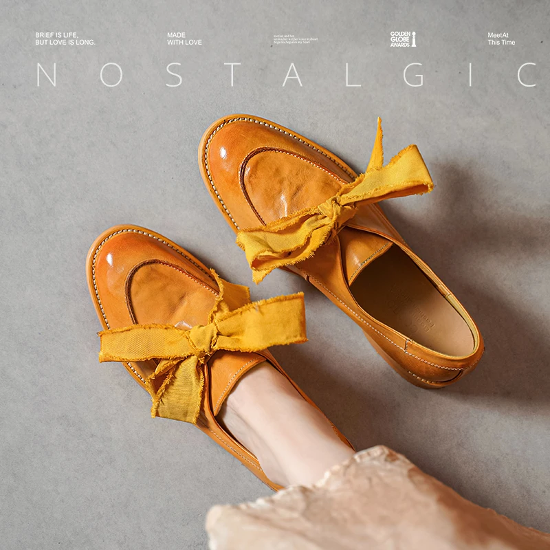 أحذية بروغ للنساء من جلد الحصان الأصلي بلون سادة ومقدمة مستديرة ورباط علوي أحذية مسطحة للسيدات مصنوعة يدويًا