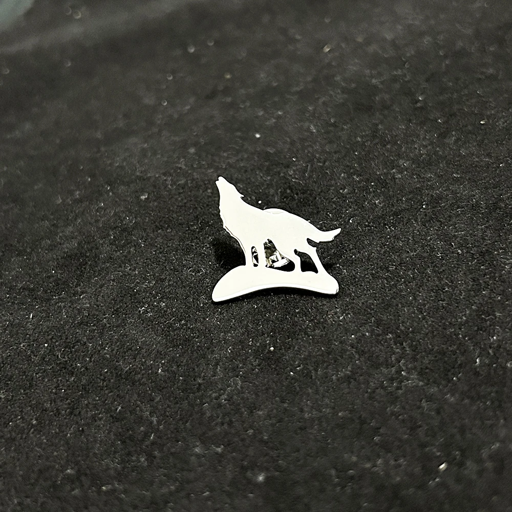 Personalized Animal Wolf Brooch Stainless Steel Metal Fashionable And Exquisite Brooch Strong And Brave Wolf, A Gift For Friends