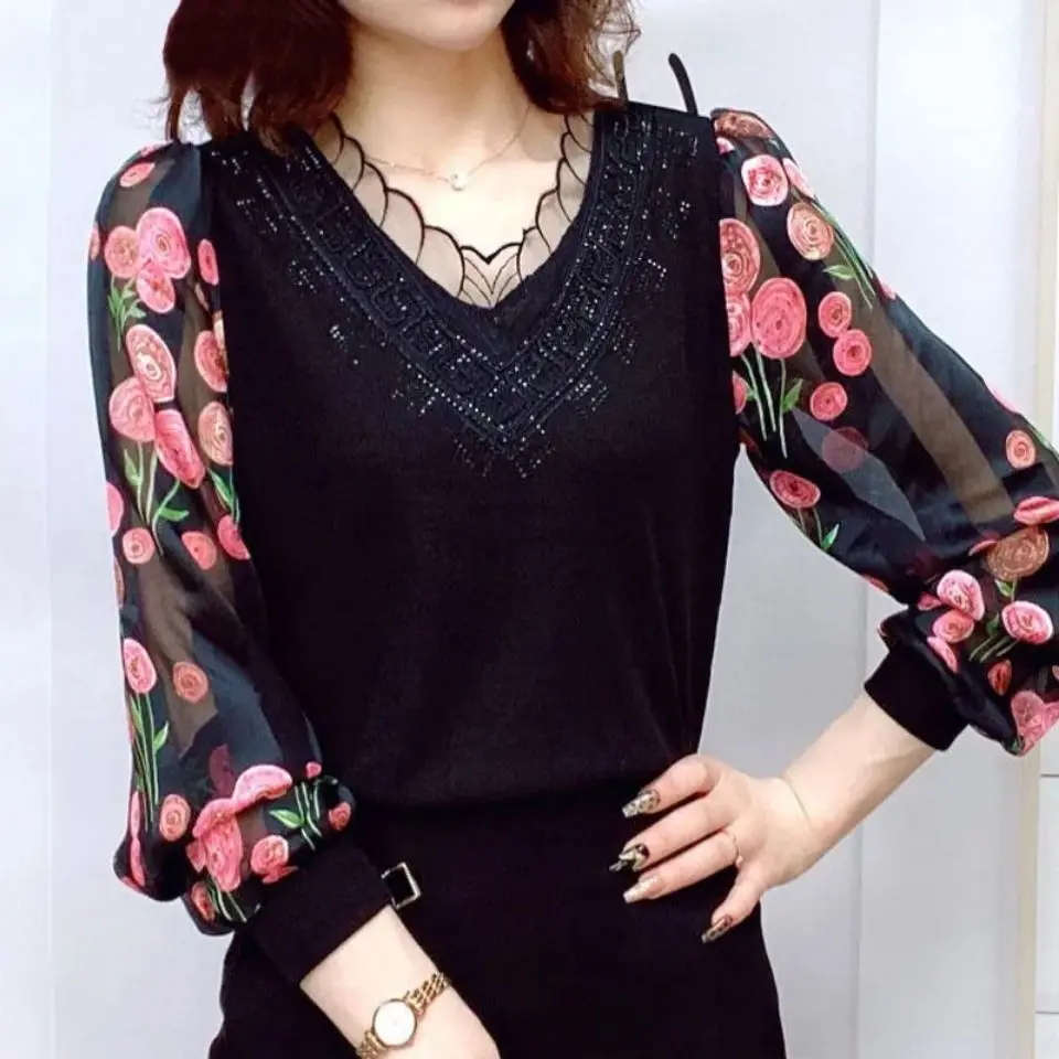 Spring Summer Women Elegant V-Neck T-Shirt Fashion Female Clothing Mesh Long Sleeve Patchwork Lace Casual Chic Floral Thin Tops