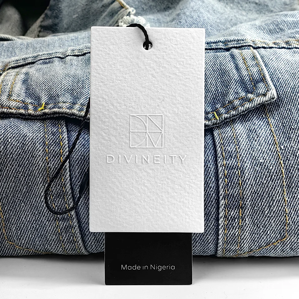 Custom Embossed LOGO White Card Clothing Hangtag Printed Specialty Paper Swing Tags for Garment Size Tags with Rope