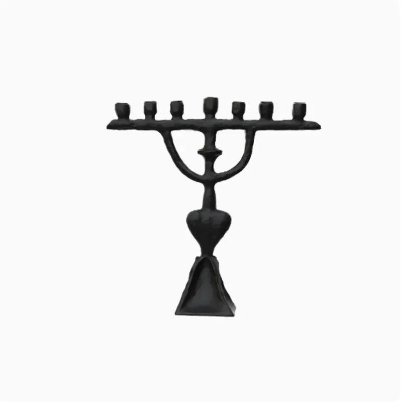 Modern Abstract Peach Heart Resin Candlestick Silent Wind Design Ornament for Wine Cabinet Entrance Hall Model Room Home