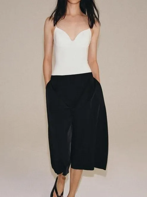 Adjustable Shoulder Strap Heart Collar Jumpsuit with Button Closure for Women Citywalk 3D Effect Polyester Fiber Outerwear