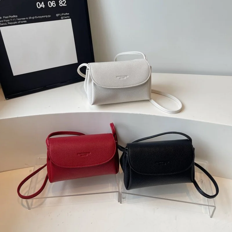 

Elegant Leather Crossbody Bag For Women, Luxury Brand Shoulder Handbag With Classic Design By Famous Designer, Popular Choice
