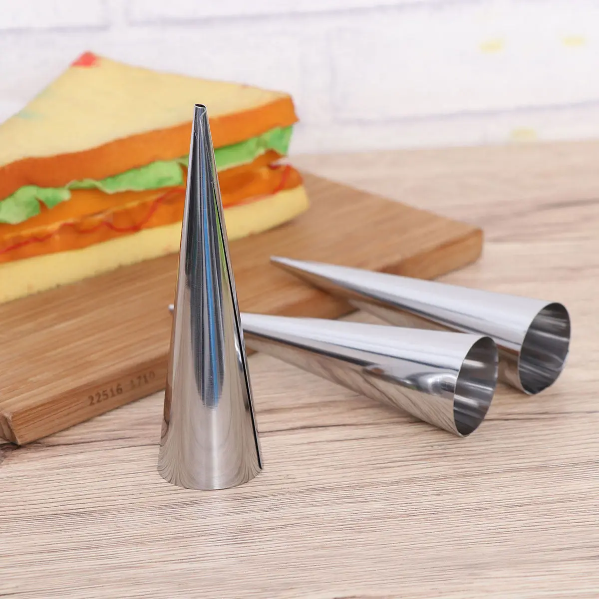 6 pcs Stainless Steel Cream Horn Molds 14 cm – for Perfect Horn-Shaped Pastries, Cream, Custard or Jam
