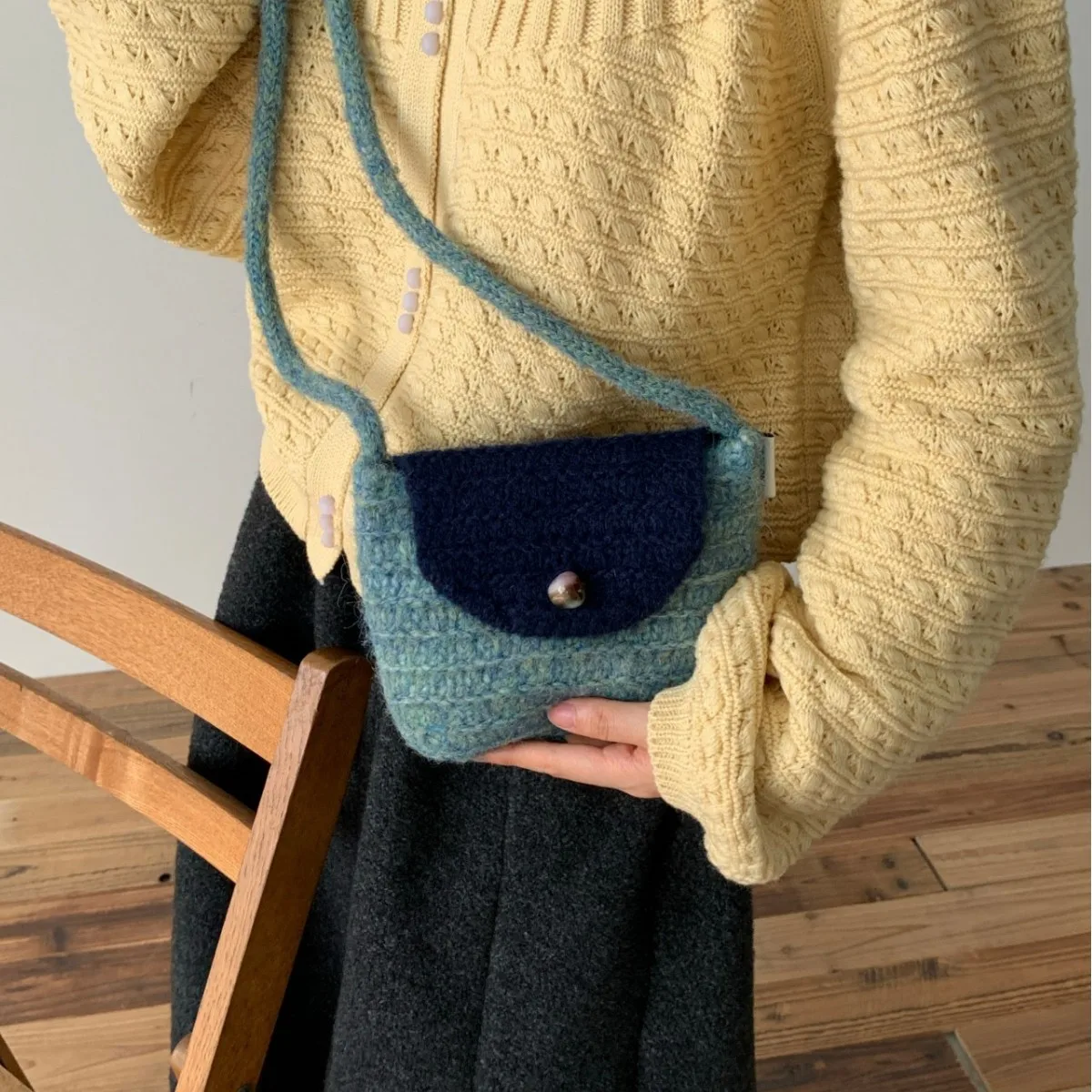 Women Korean Style Contrast Color Hand Crochet Knitted Bag Autumn Winter Casual Fashion Flap Coin Knit Crossbody Mini Bag