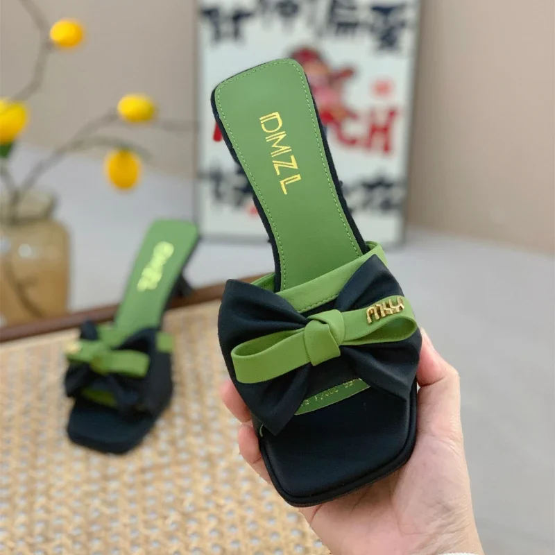 2024 Bow Women Sandals Green High Medium Heel Frocks Fashion Chic Party Weddings Gold Sexy Designer Wedding Elegant Shoes