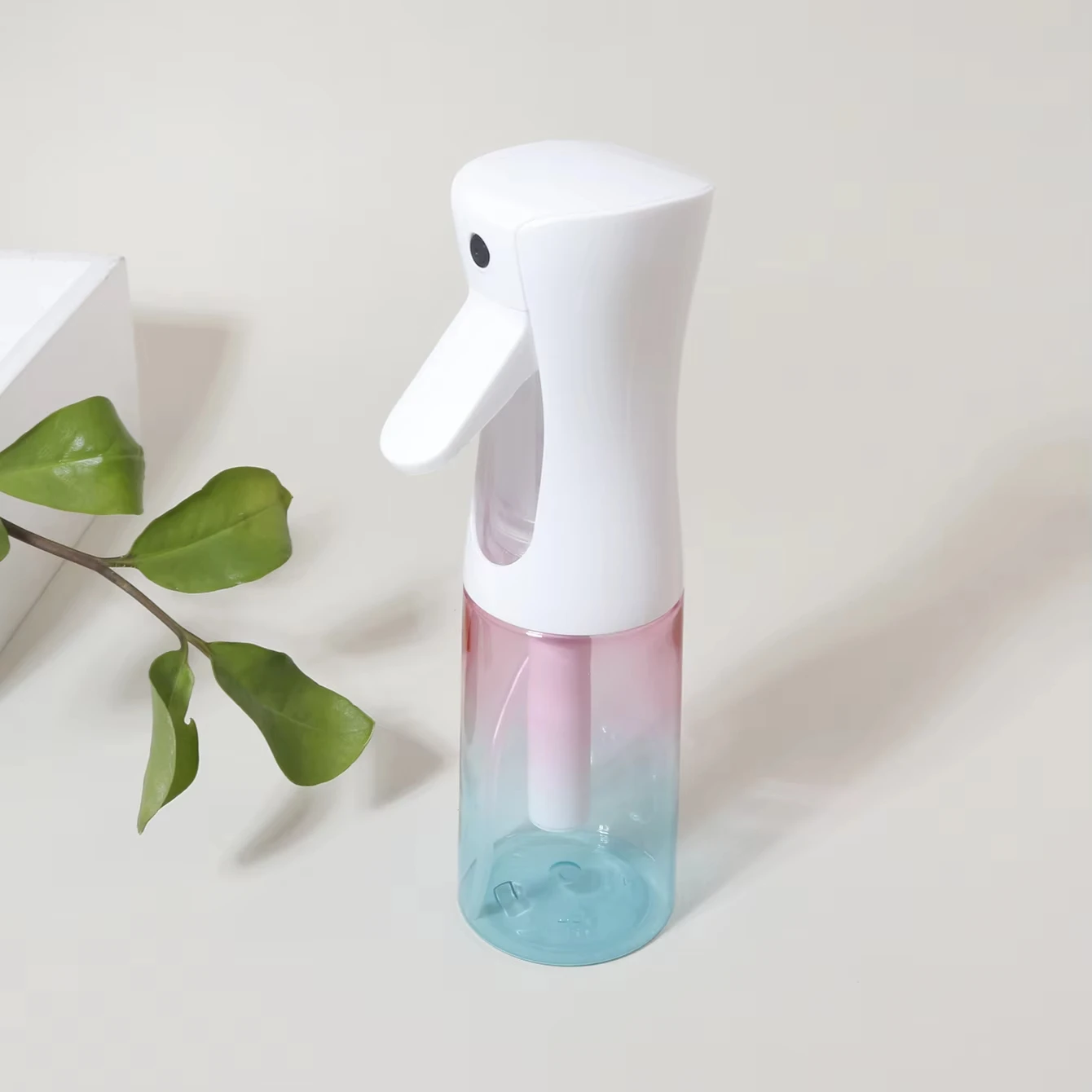 

200ML High Pressure Gradient Spray Bottle for Home And Garden Continuous Watering PP Hairdressing Beauty Spot Garden