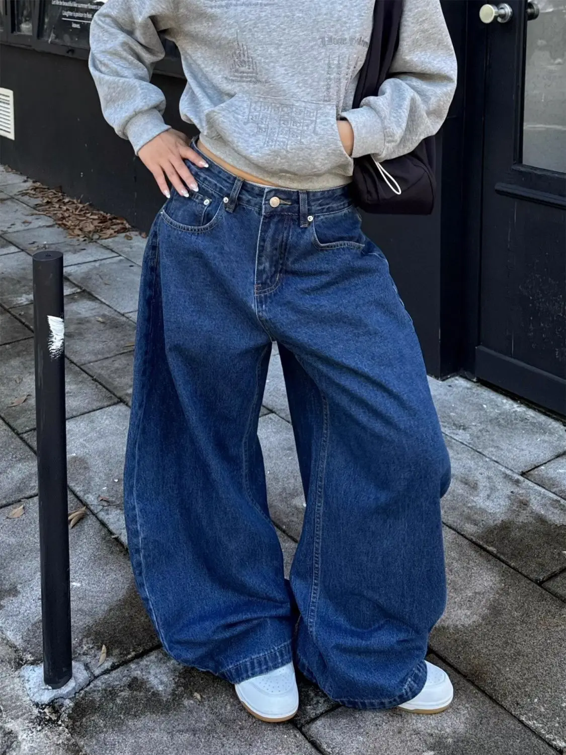 

Retro American Large Size Wide Leg Knife Jeans Women's Loose Fit Casual Floor Length Pants High Waist Zipper Closure