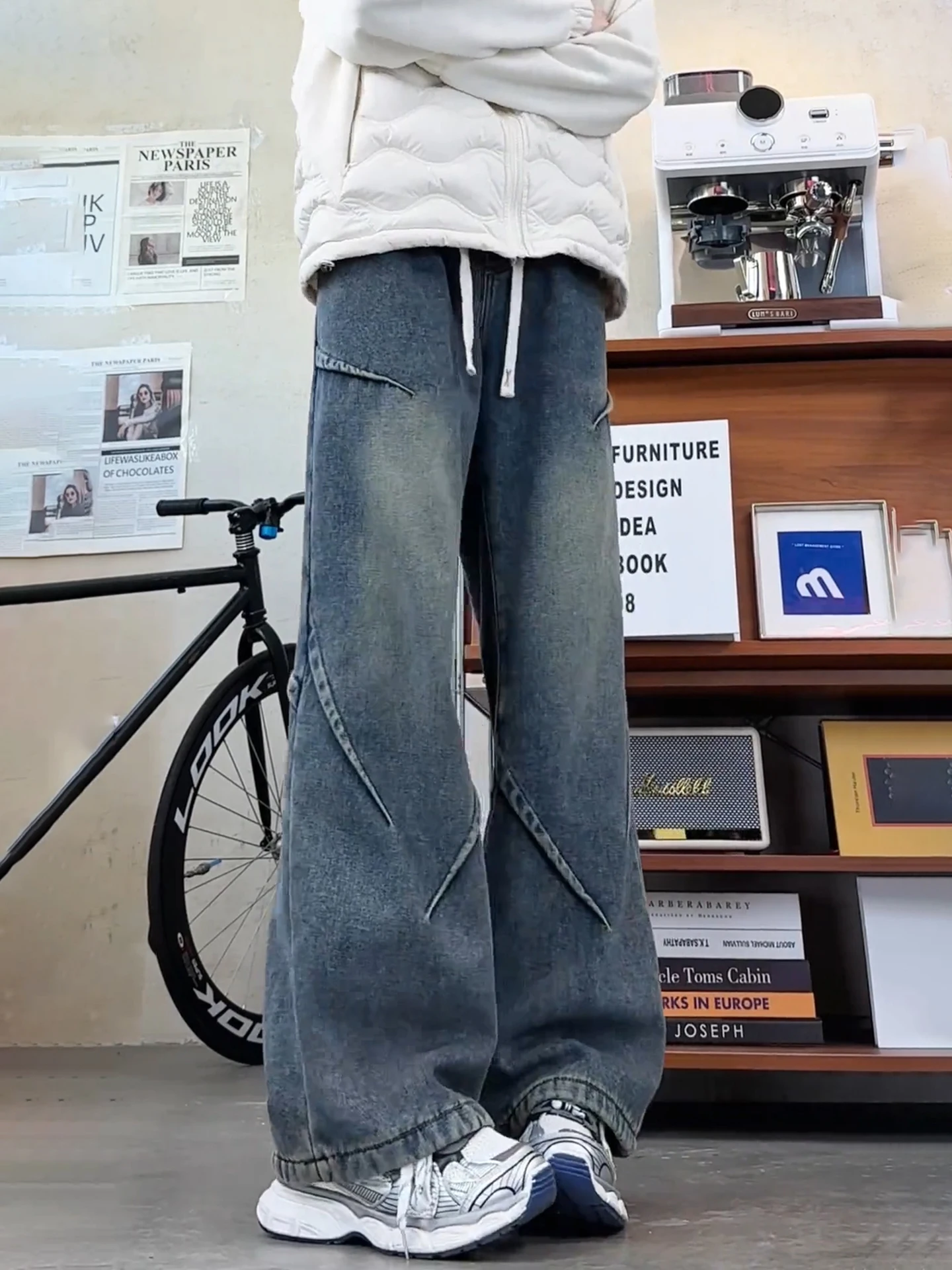 

Retro Blue Fleece Lined Men's Jeans Autumn Winter Loose Straight Leg Pants Folded Waist Design Breathable Cotton Blend Denim