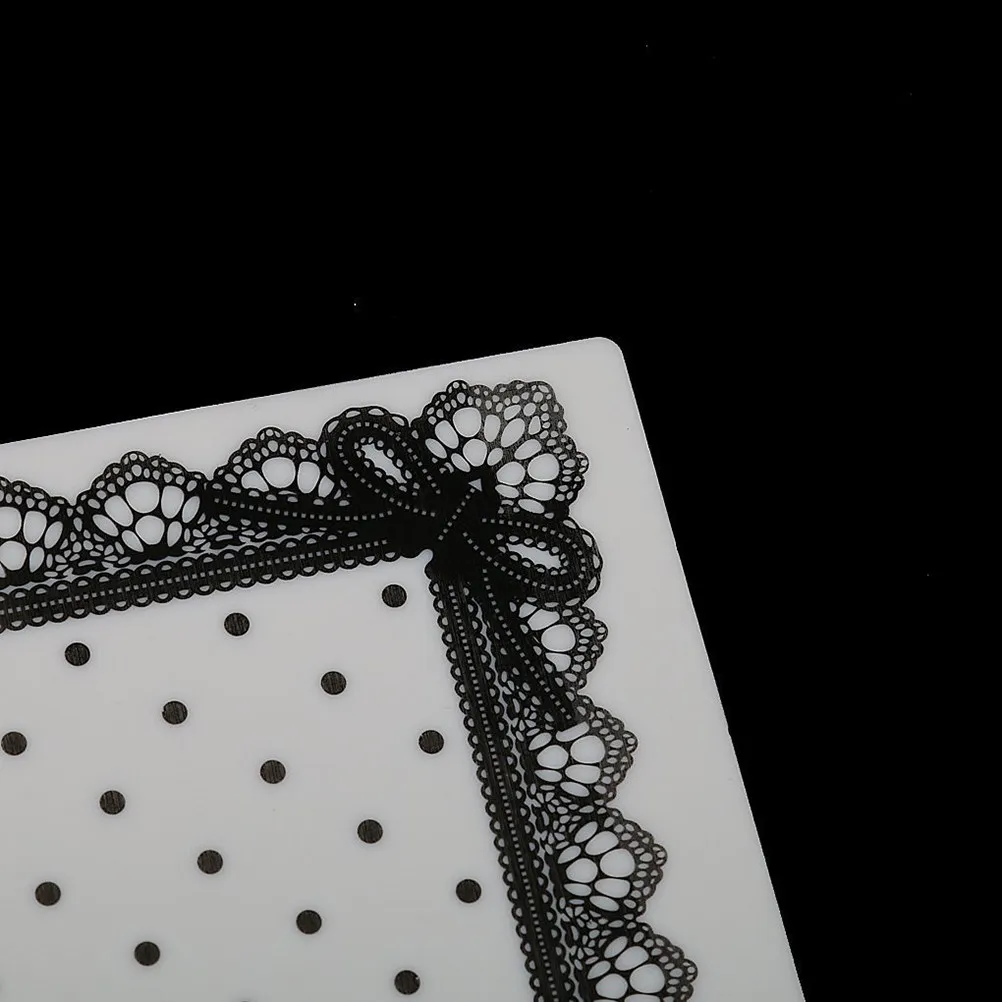 

Silicone Nail Art Mat with Lace Dot Pattern Heat Resistant Flexible Portable Washable Table Protector for Manicure Nail Design