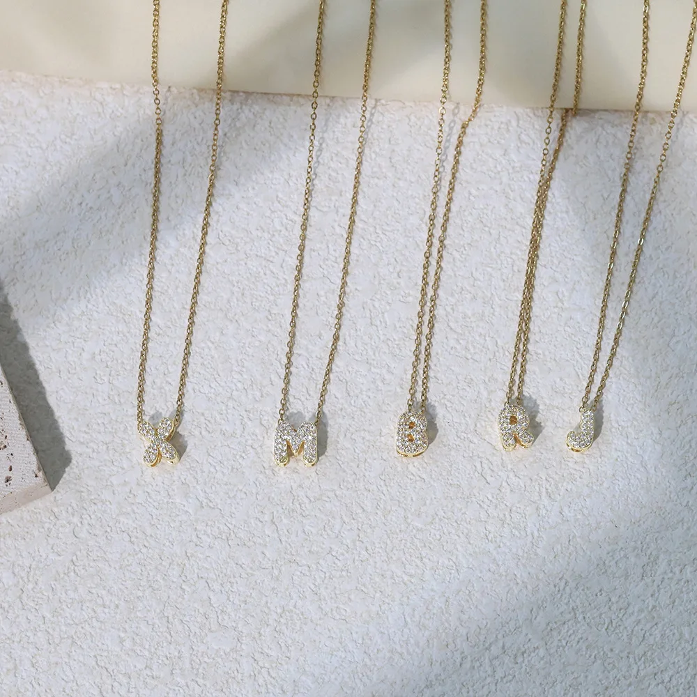 قلادات بأحرف فقاعية للنساء من الزركونيا بالأحرف الأولى قلادة مطلية بالذهب من الفولاذ المقاوم للصدأ سلسلة مجوهرات هدايا عيد الأم