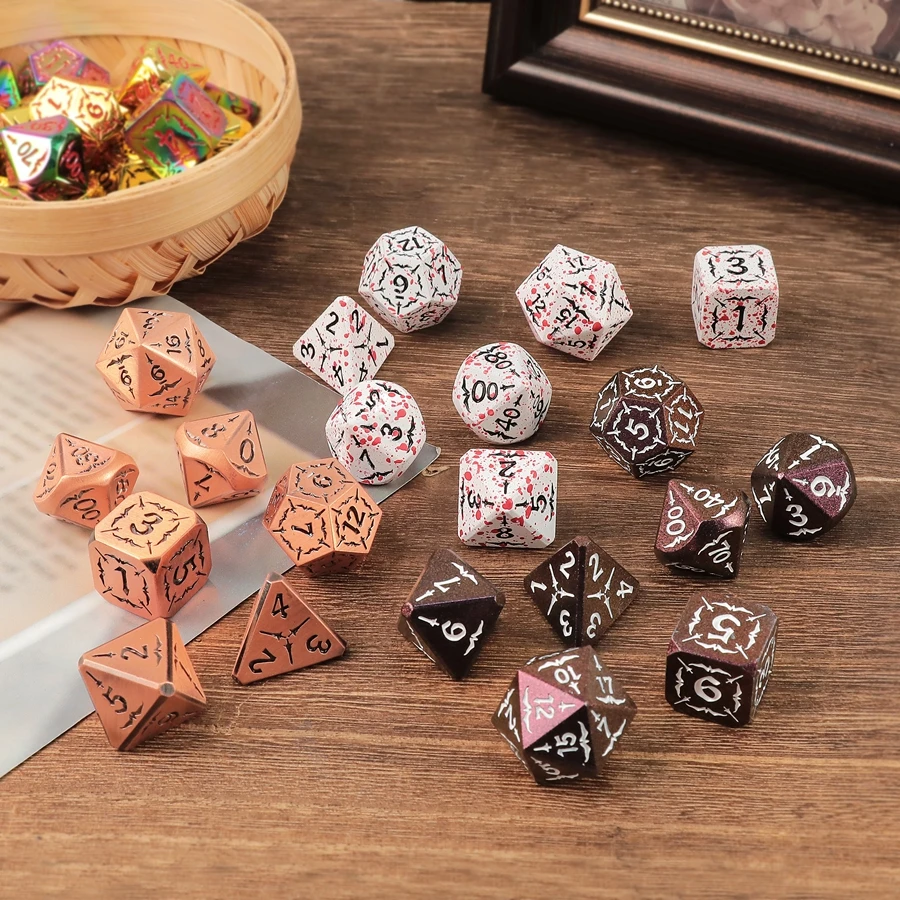 Hot Sale 7pcs Polyhedral Metal Dice Set Role Play Games DND Dice Ornaments Accept Custom Font Symbol Pattern Logo