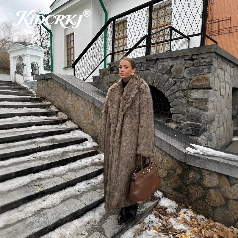 Winter Female Faux Fur Long Overcoat Warm Luxury Lapel Loose Fashion Commute Contrast Long Sleeve Outwear Women's Faux Fur