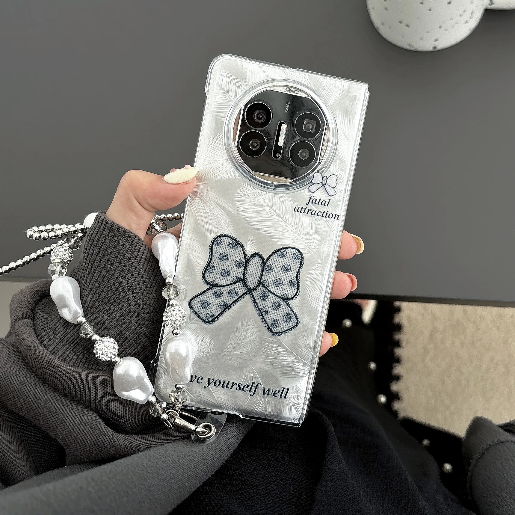 Camlet Paper Bowknot with Bracelet Wristband Chain Hard Acrylic Shockproof Phone Case For Huawei Mate X5 Back Cover