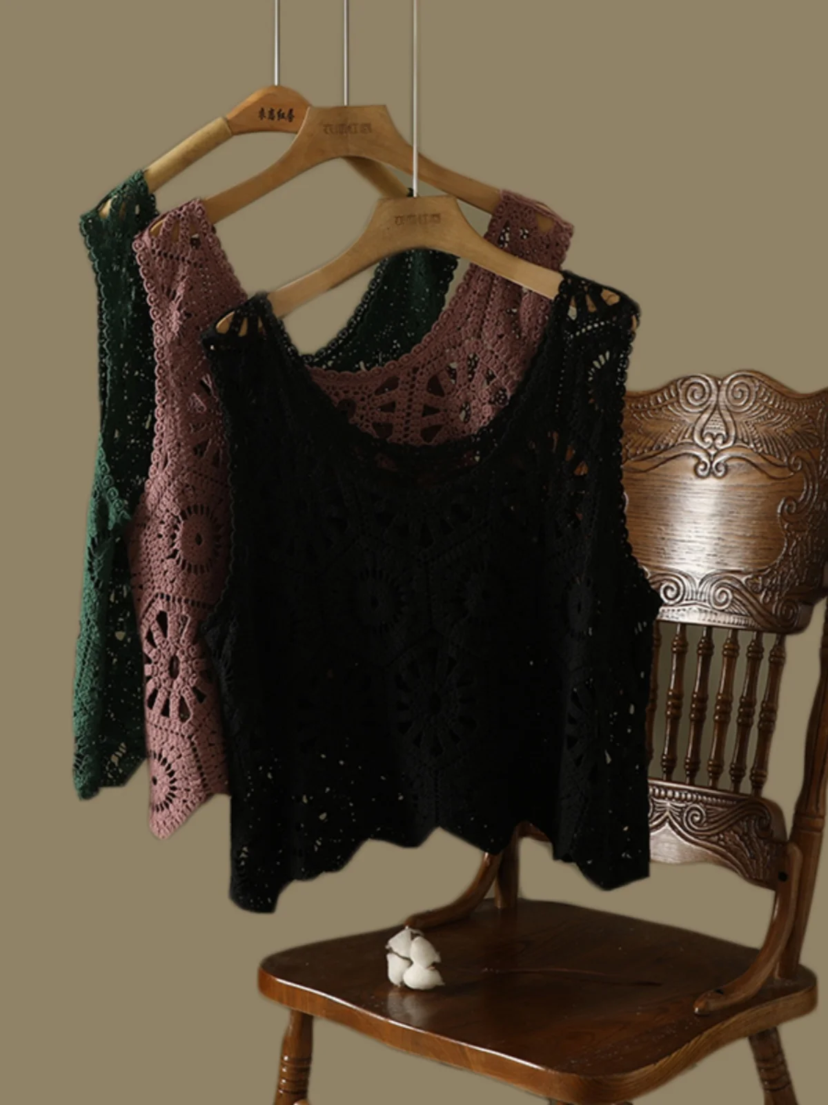 

Retro Color Lace Hollow out ort Vest Women's Spring Summer Loose Faionable Outerwear Trendy Cotton U-Ne Top