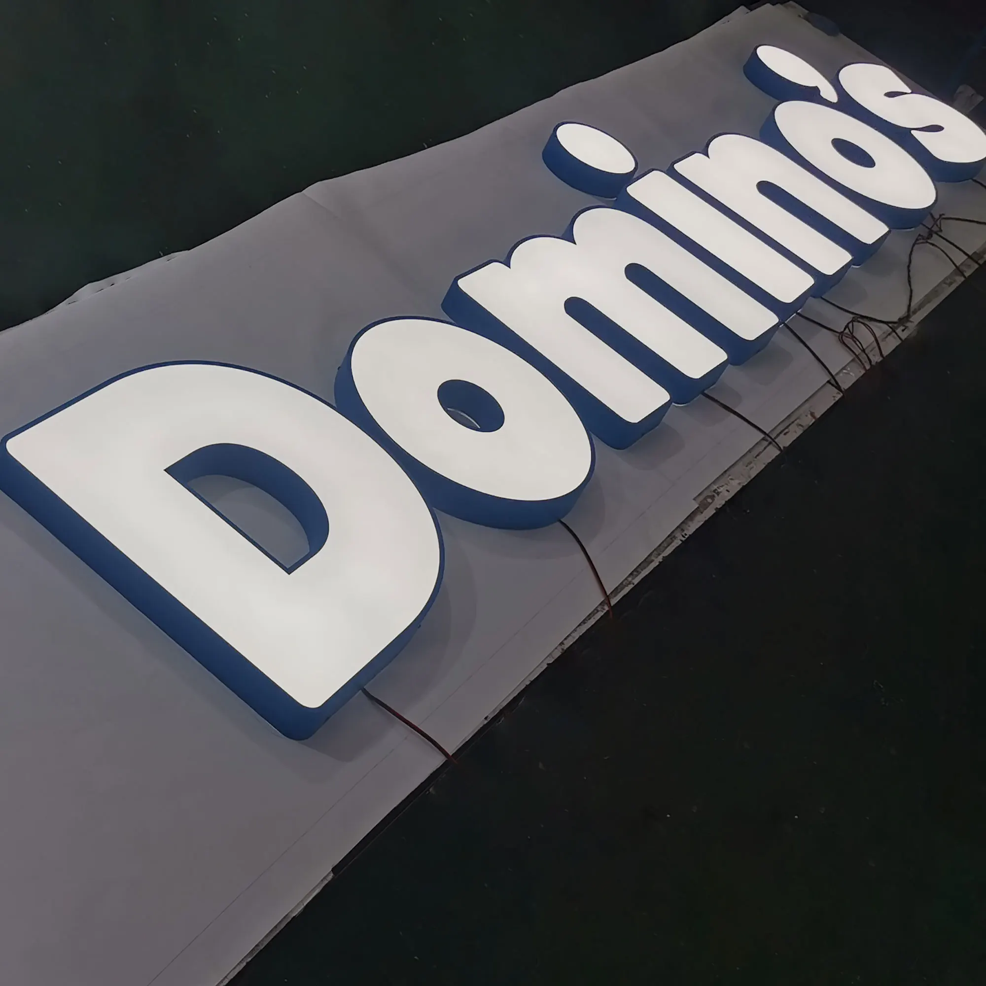 Painted Stainless Steel Letter 3d Logo Sign Office Frontlit Trimcapped Strip Led Channel Letters for Commercial Use