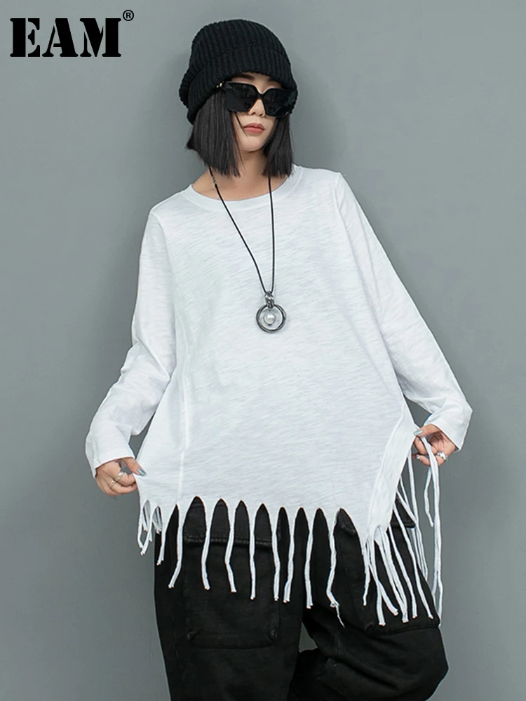 [EAM] Women White Irregular Hem Tassels Big Size T-shirt New Round Neck Long Sleeve Fashion Tide Spring Autumn 2025 1DH9118