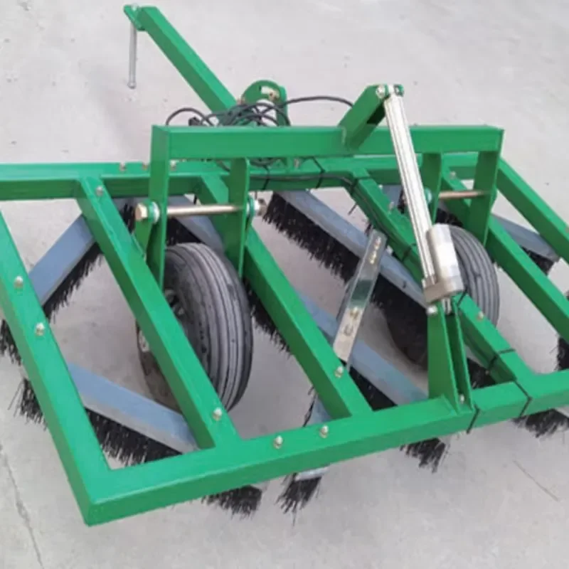 Essential Garden Tool New Design Turf Grooming Brush for Lawn Care Accessories Deposit Price Is