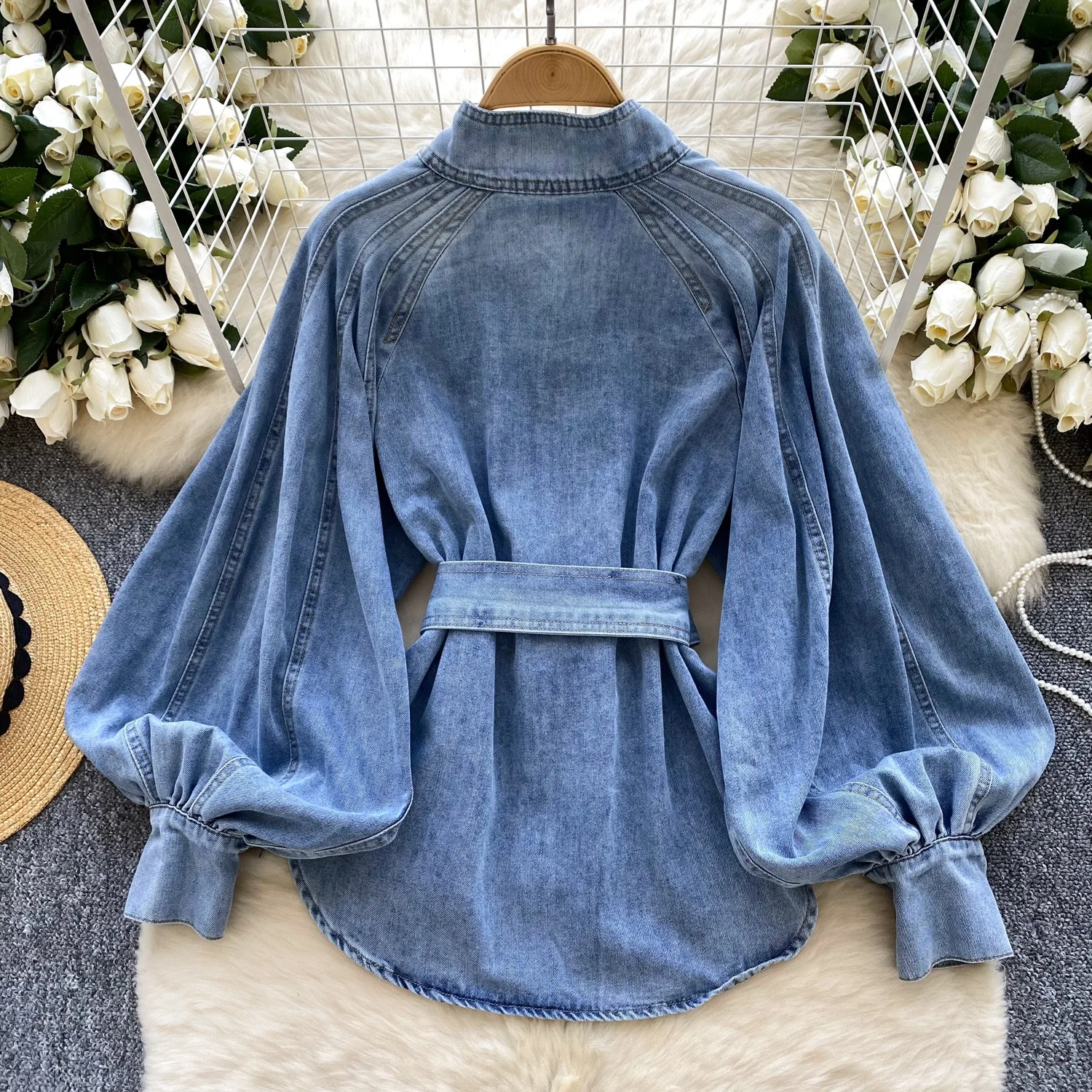 Hong Kong Style Retro Light Ripe Strap Waist Cinched Stand Up Collar Lantern Sleeves Denim Shirt For Women With a Sense Of Luxur