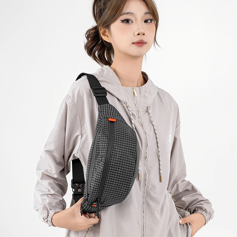 

Casual Outdoor Travel Red Heron Bird Faion Versatile New Trendy Brand Chest Bag Lightweight Leisure Simple Bapa Riding ...