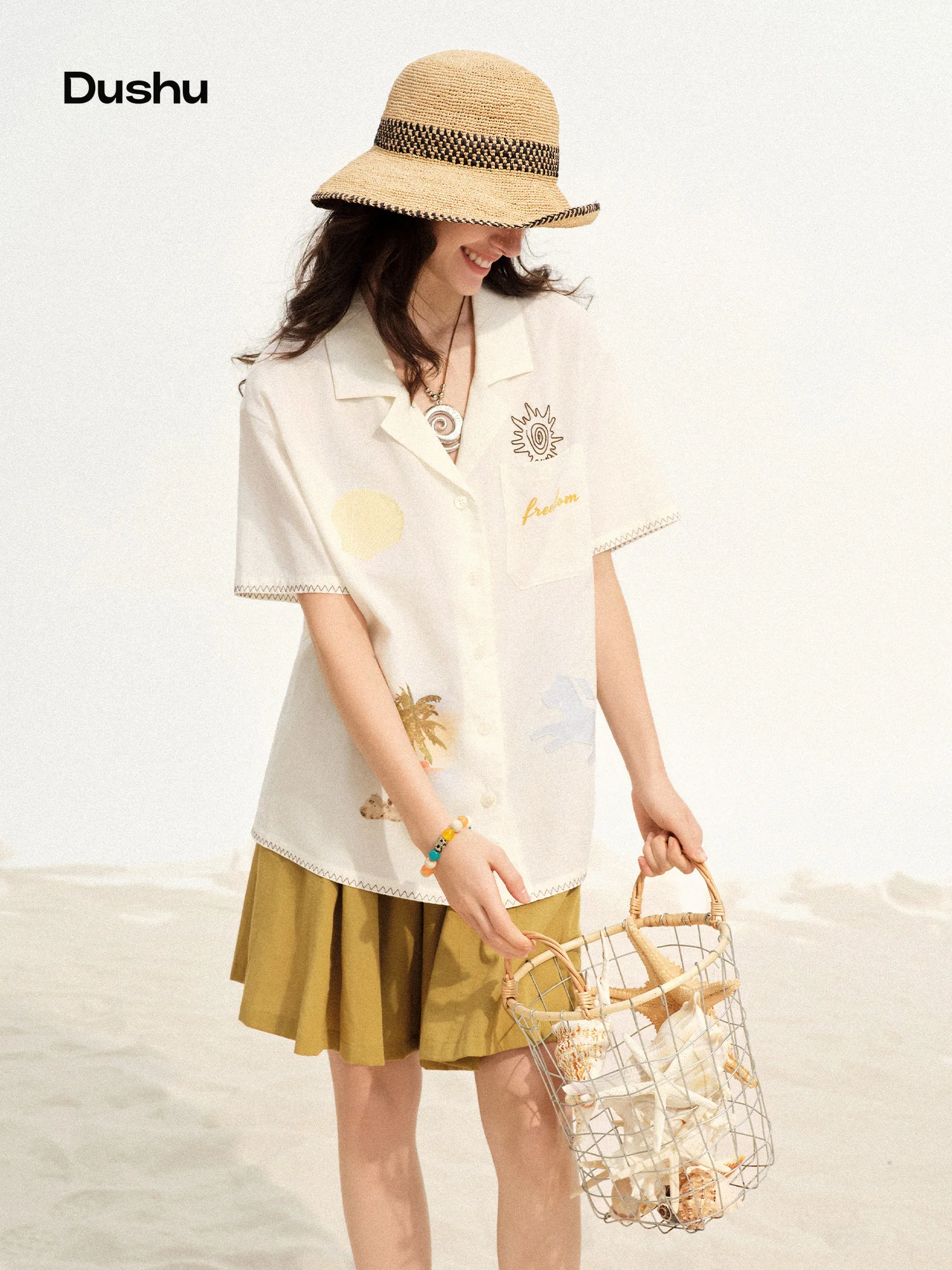 DUSHU 2026 Summer Women's Whimsical Foal Applique Short Sleeve Shirt - Casual Style for Vacation and Daily Wear