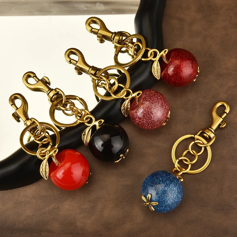 

New Apple keychain, bag pendant, women's bag accessory, exquisite car keychain