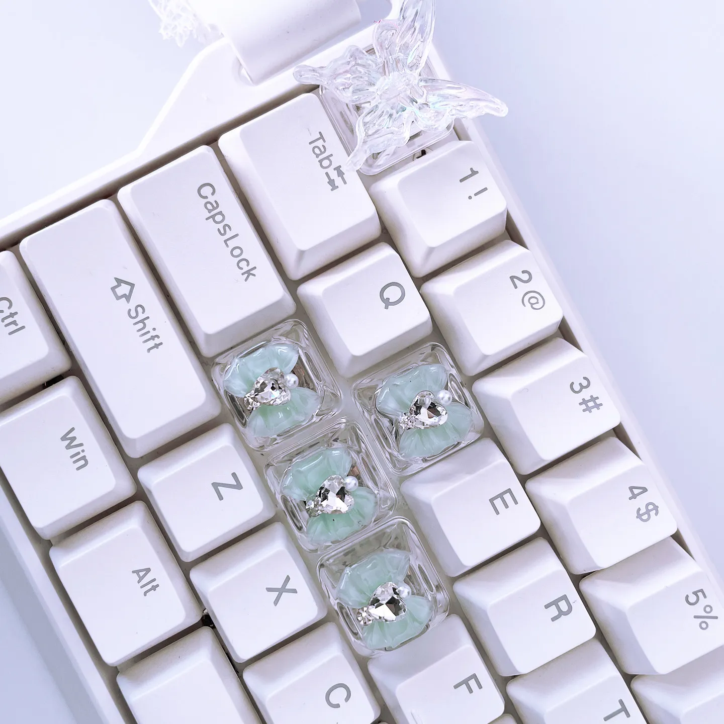 4pcs Butterfly Keycaps Cute Mechanical Keyboard Translucent Bow-Shaped Keycaps Personalized Backlit DIY Decorative Keycapseycap view 6