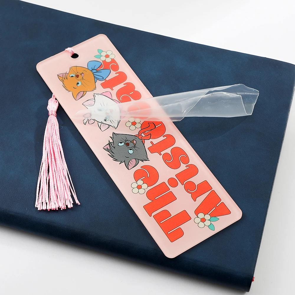 Disney Delicate Tassel Bookmarks Fan Collections Mary Kitty Acrylic Bookmarks Stationery School Supplies Men Women Markers