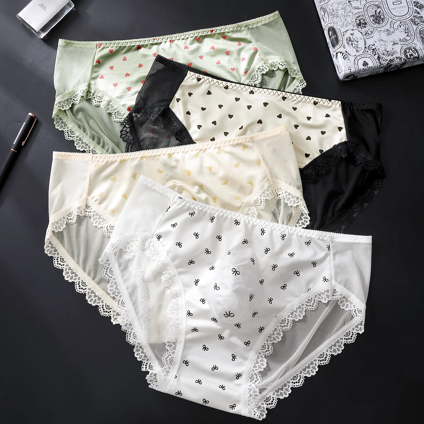 Sweet Heart Bow Print Mesh Splicing Briefs with 3D Pouch Floral Lace Edge High Elastic Sexy Intimates Multi Cute Print for Daily