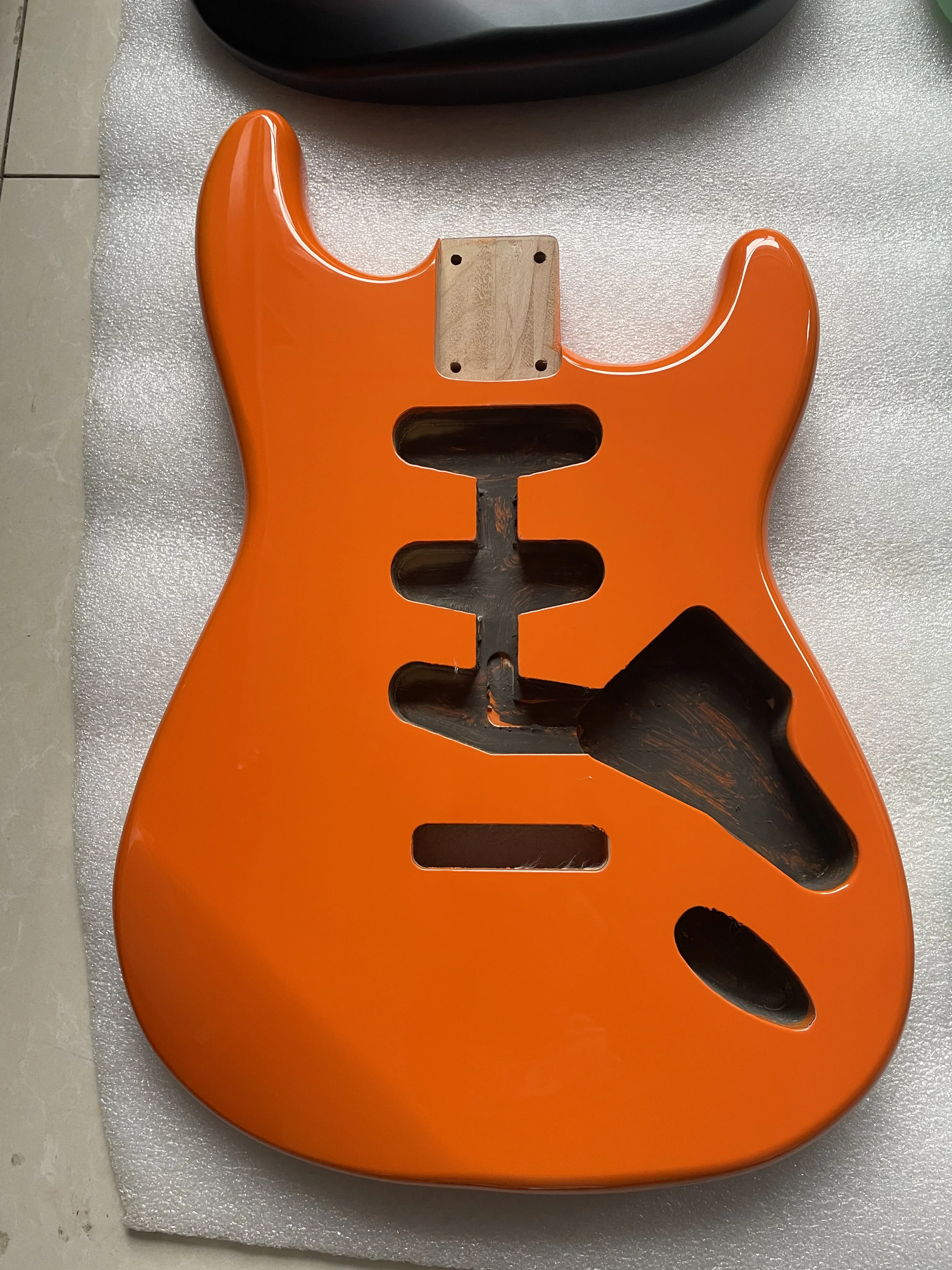 Alder ST Guitar Body Finished Glossy Sunset Finish Electric Guitar Replacement Building DIY Guitar Part 5.56cm-5.62cm Pocket