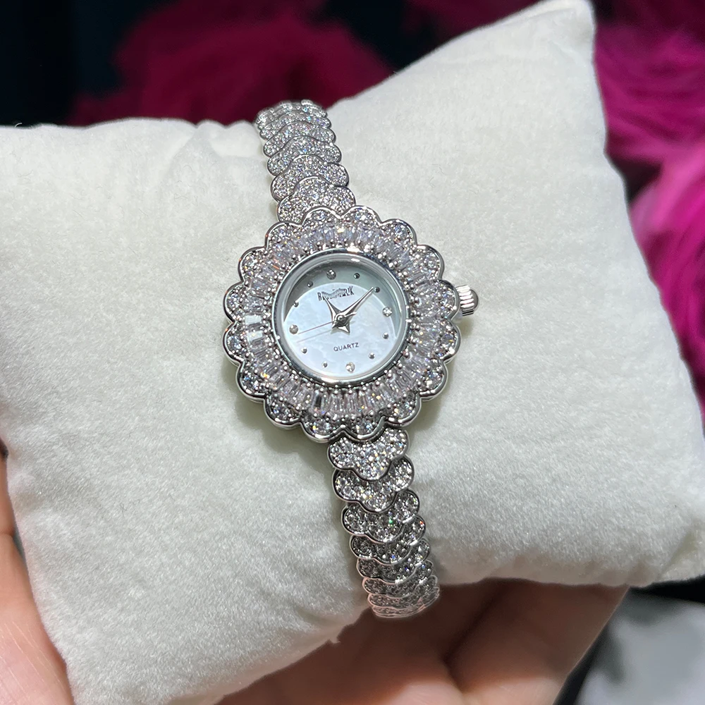 015782 Luxury Women\'s Watches Cubic Zircon Bracelet Watch for Wedding Party Fashion Dress Suits Jewelry Made with Wholesale