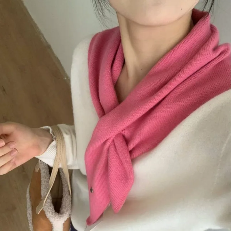 

Solid Color Versatile Triangular Scarf for Women Fashion Shawl Versatile Scarf for Autumn and Winter Neck Protection and Warmth