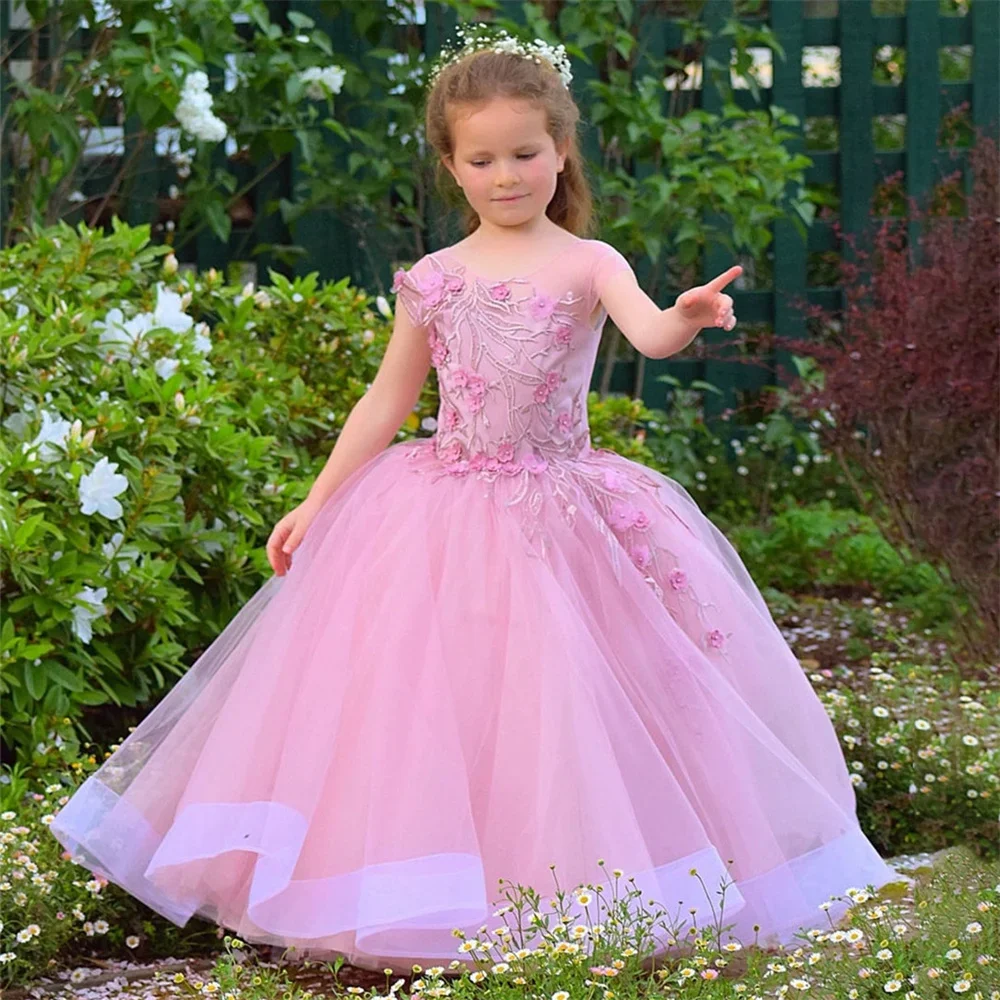 

Classic Flower Girl Dress Sleeveless A Line Appliques Full Ball Floor Length Formal Sweep Train Princess Communion Girl Gown