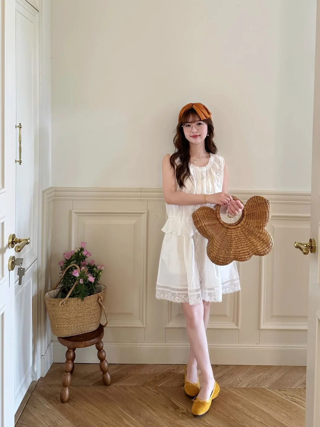 

Японский летний топ ReallyWhy с кружевными вставками и утягивающим поясом, в двух цветах, для женщин