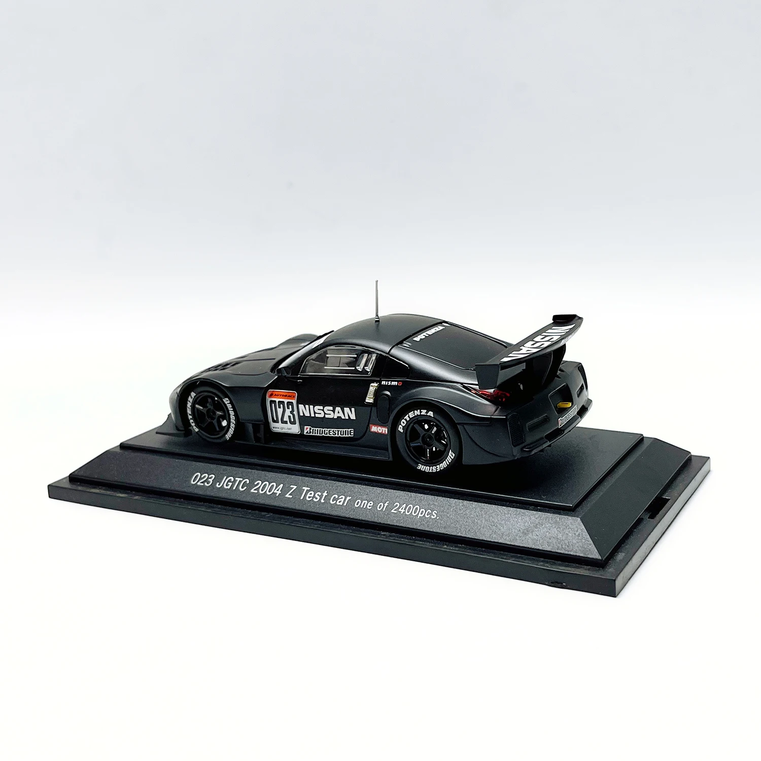 รถโมเดล EBBRO อัตราส่วน 1:43 ผลิตจากโลหะผสม รถนิสสัน 350Z JGTC ปี 2004 ของเล่นรถแข่ง รุ่นคลาสสิก ย้อนยุค ของขวัญสำหรับผู้ใหญ่ ของที่ระลึก สำหรับตั้งโชว์