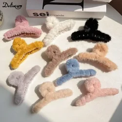 Spring Winter Faux Fur Hair Claw Elegant Acrylic Hairpins Plush Hair Clip Barrette Crab Headwear for Women Girl Hair Accessories