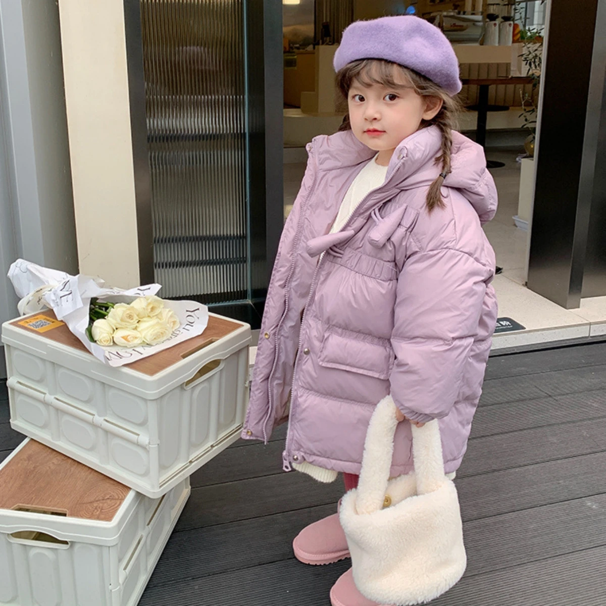 Girls' Down Padded Winter Coat 2024 New Foreign Style Children's Winter Padded Coat Thick Little Girl Medium Long