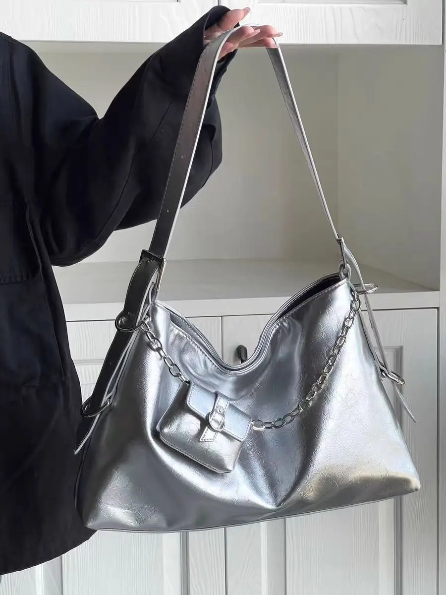 

ONI 2023 Spring Summer Large Capaci Soft Leather Tote Bag Women's Chain Bag Commuter Bag Casual Pure Color Briti Sle