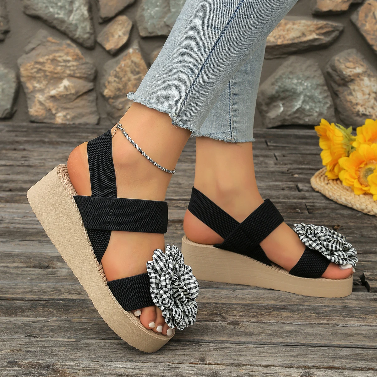 

Summer Women Wedge Thick-Soled Sandals Classic Black White Checkered Flower Leisure Vacation Beach Party Versatile Sandals