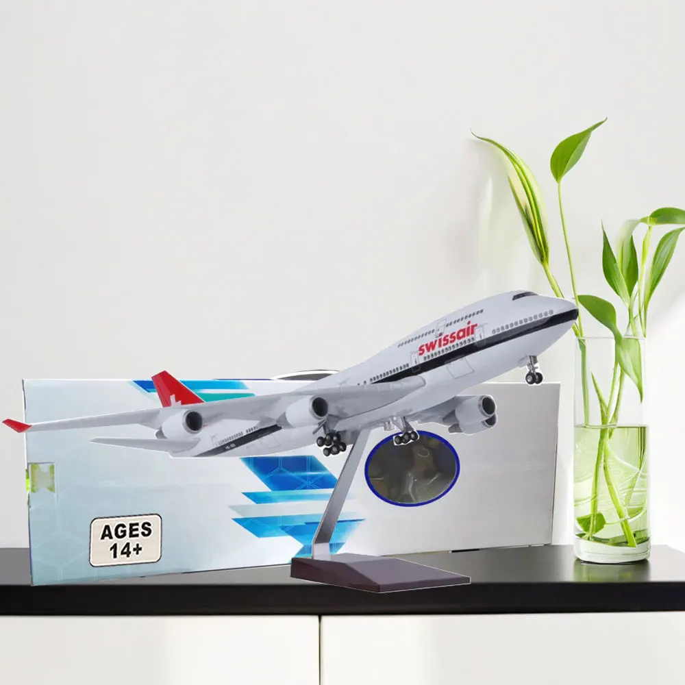 

47cm Large Toy Airplanes Model B747 Swiss Air 1/150 Scale Aircraft Diecast Resin Assembly Model With LED Lights Decoration Gift