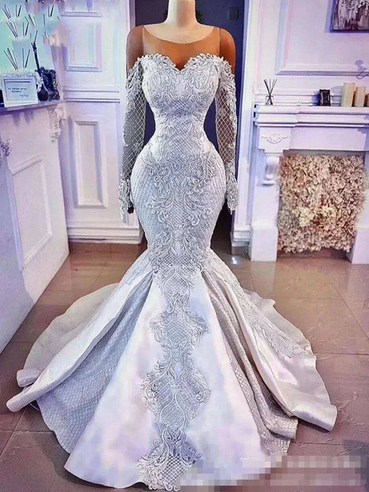 Maßgeschneidertes Brautkleid im Meerjungfrau-Stil mit Spitzenapplikationen, Kapellenschleppe, langen Ärmeln, Satin, Brautkleid von Vestidos De Novia