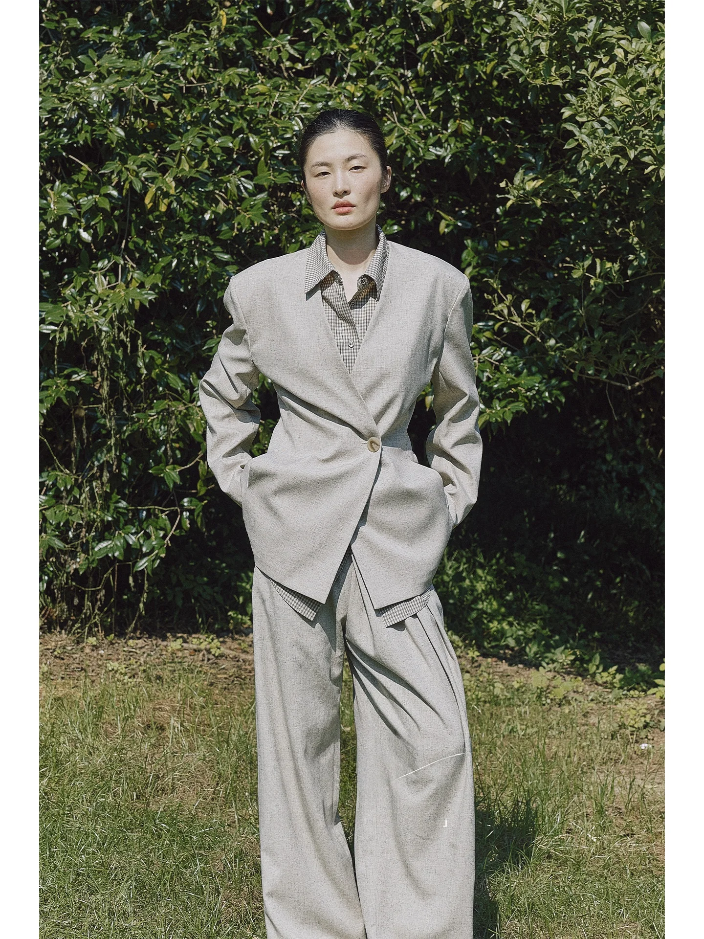 

Элегантный классический пиджак на одной пуговице, простой и роскошный, женский, осенне-зимний, новый стиль FELI, модное деловое повседневное пальто