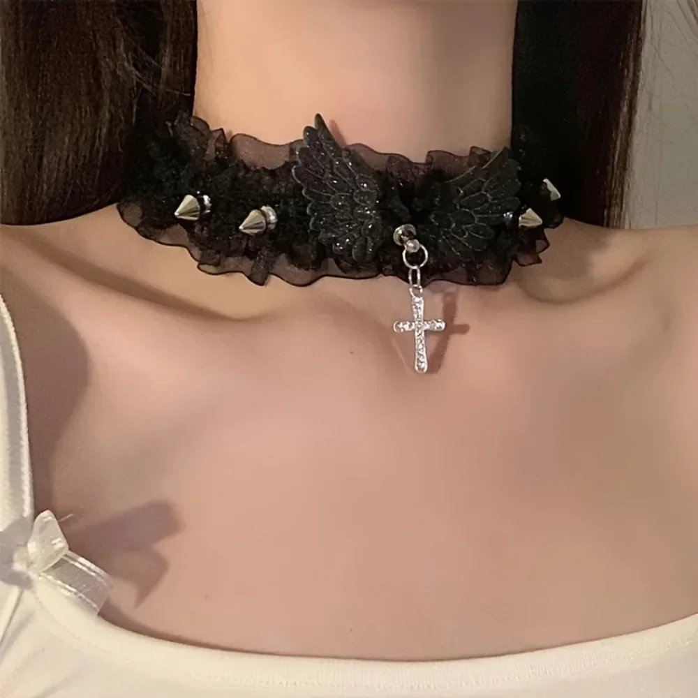 Punk Choker Necklace with Gothic Charm Detail Adjustable Clavicle Collar Accessory Angel Wing Lace for Women