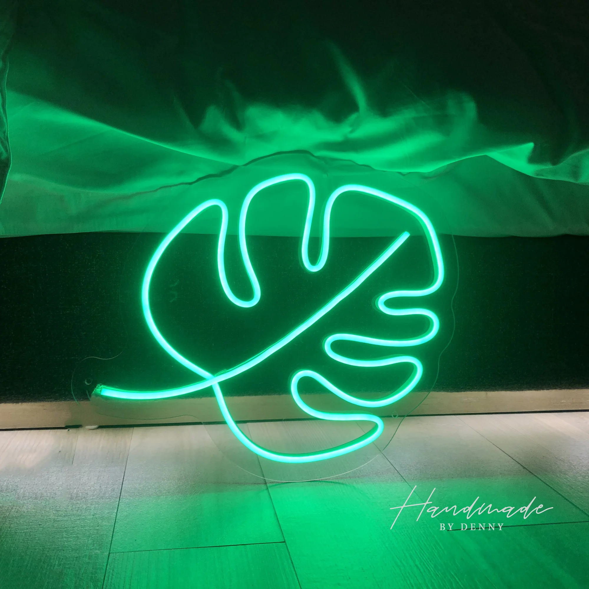 

Светодиодная неоновая вывеска, неоновая лампа в виде зеленой пальмы, световая вывеска для декора стен, украшение для дома, бара, клуба, кофейни, отеля