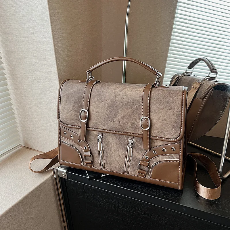

Large Capacity Women Backpack 2025 New College Style Fashion Briefcase Buckle Zipper Female Handbags Shoulder Bag
