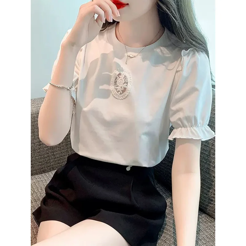 2023 New Summer Fashion Simple Round Neck Lace Embroidery Wood Ear Edge Bubble Sleeves Sweet Small Fresh Versatile T-shirt